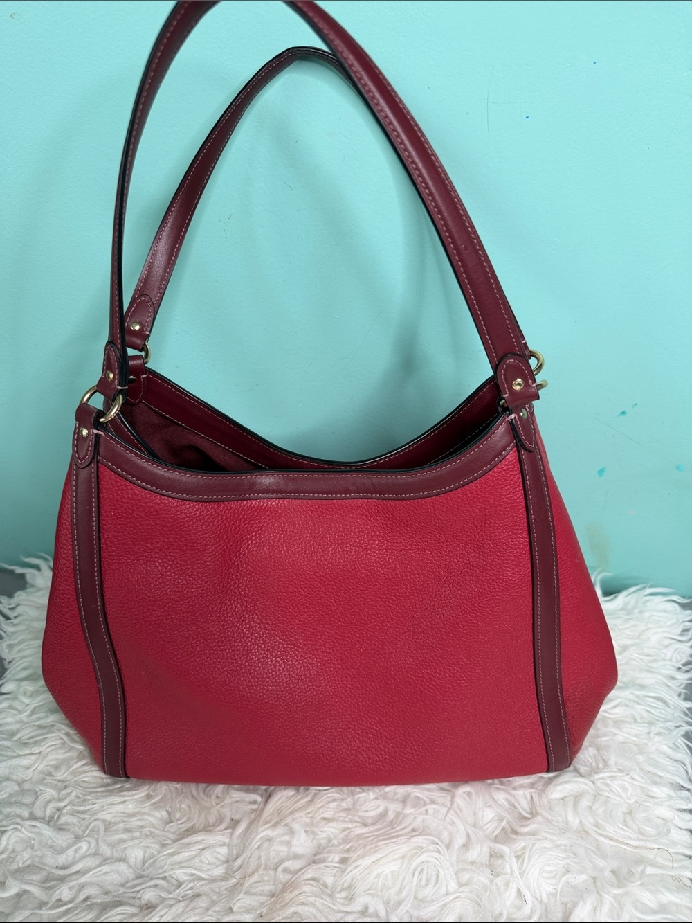 Coach Two-Tone Red Shoulder Bag with Gold Hardware - Picture 3 of 17